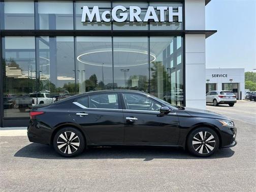 2022 Nissan Altima 2.5 SL