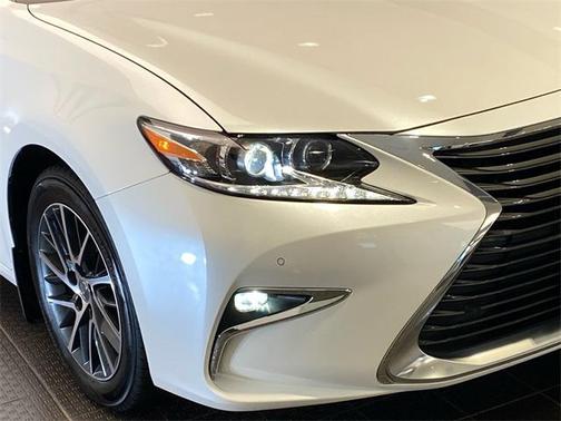 2017 Lexus ES 350 Base