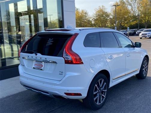 2017 Volvo XC60 T6 Dynamic