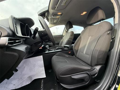 2021 Hyundai ELANTRA SE