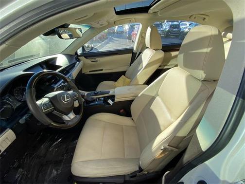 2016 Lexus ES 350 Base