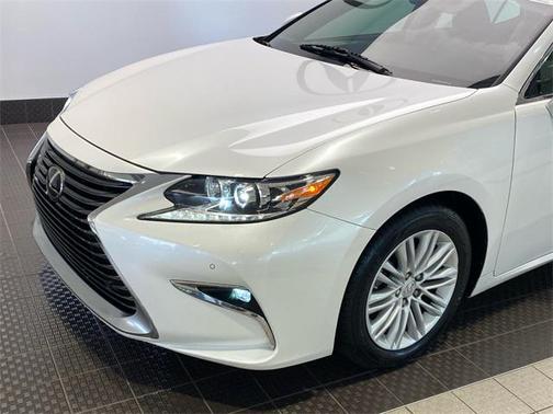 2016 Lexus ES 350 Base