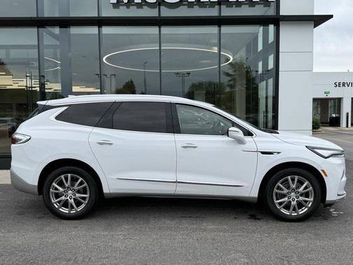 2022 Buick Enclave FWD Premium
