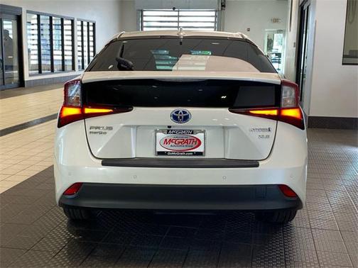 2019 Toyota Prius XLE