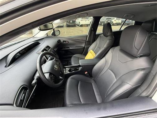 2019 Toyota Prius XLE