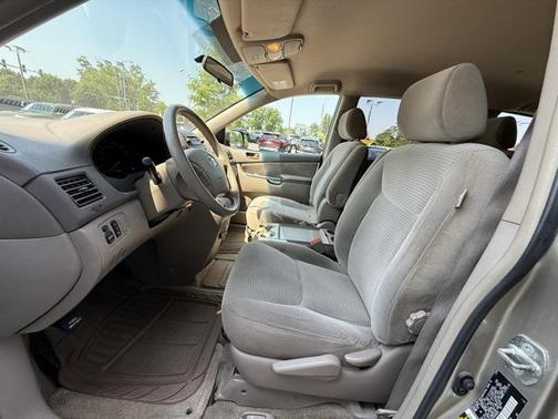 2006 Toyota Sienna LE