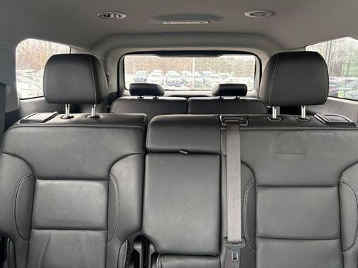 2023 GMC Acadia AWD SLT