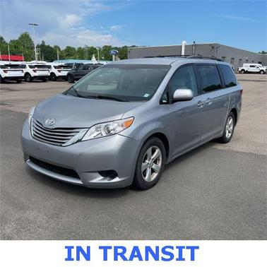 2015 Toyota Sienna LE