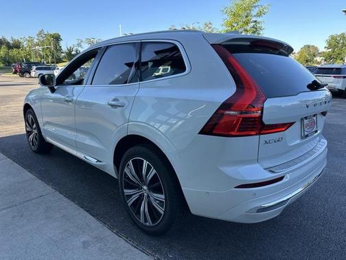 2022 Volvo XC60 B6 Inscription