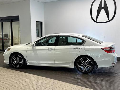 2017 Honda Accord Touring V6