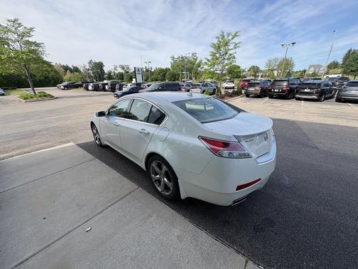White Diamond Pearl 2010 Acura TL Technology
