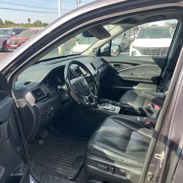 2020 Honda Pilot AWD Elite