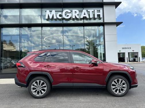 2023 Toyota RAV4 XLE Premium