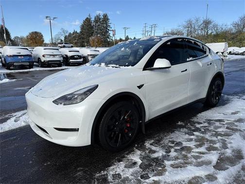 2023 Tesla Model Y Long Range Dual Motor All-Wheel Drive