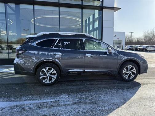2022 Subaru Outback Touring XT
