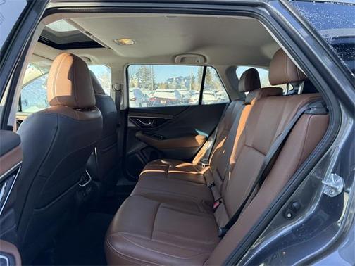 2022 Subaru Outback Touring XT