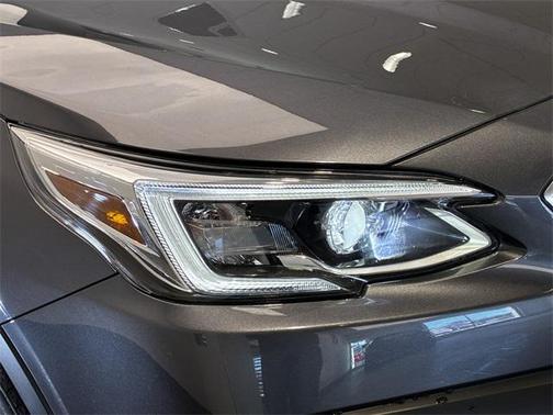 2022 Subaru Outback Touring XT