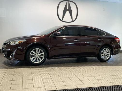 2013 Toyota Avalon XLE