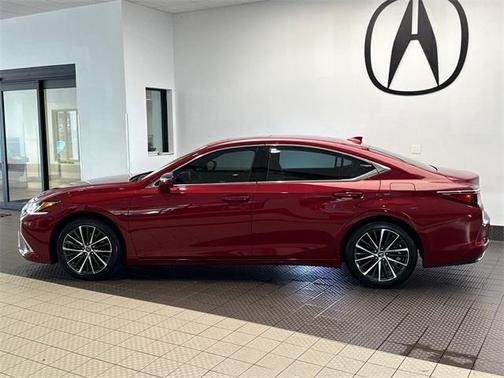2022 Lexus ES 350 Base