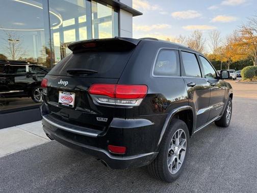 2018 Jeep Grand Cherokee Sterling Edition