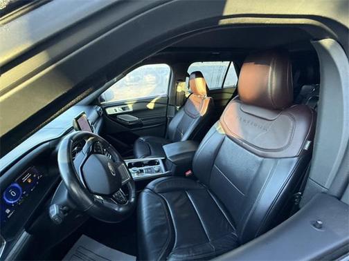 2021 Ford Explorer Platinum