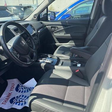 2022 Honda Pilot Touring 8-Passenger