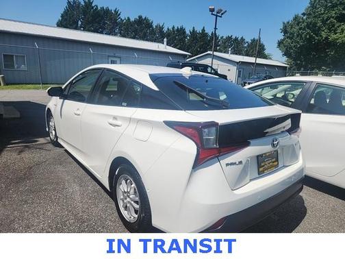 2022 Toyota Prius LE