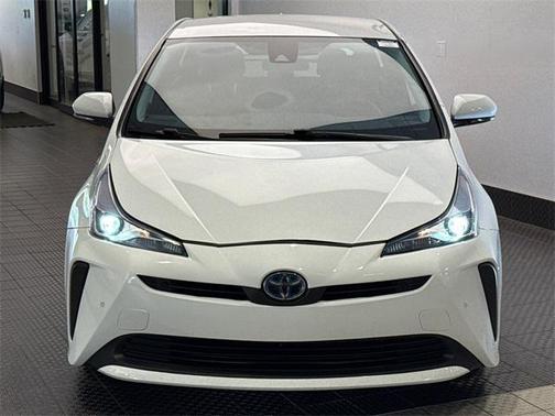 2022 Toyota Prius LE