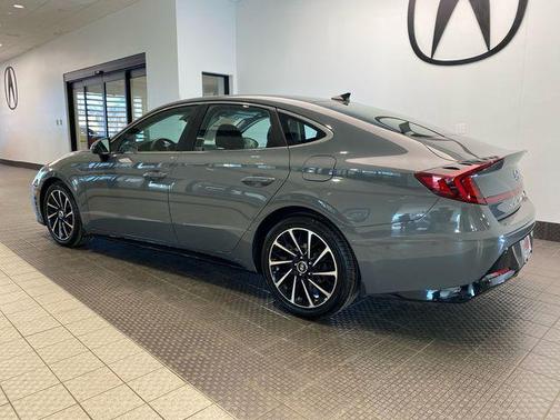 2021 Hyundai SONATA Limited