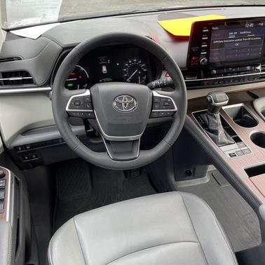 2021 Toyota Sienna XLE 7 Passenger