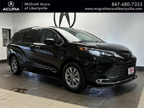 2021 Toyota Sienna XLE 7 Passenger