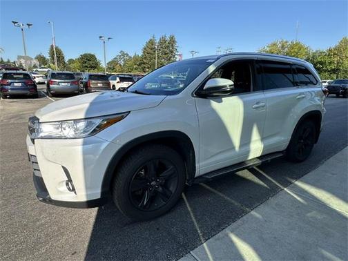 2018 Toyota Highlander SE