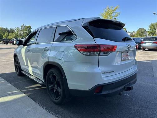 2018 Toyota Highlander SE