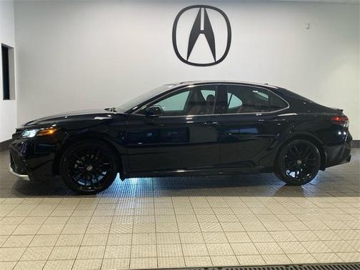 2024 Toyota Camry Hybrid SE