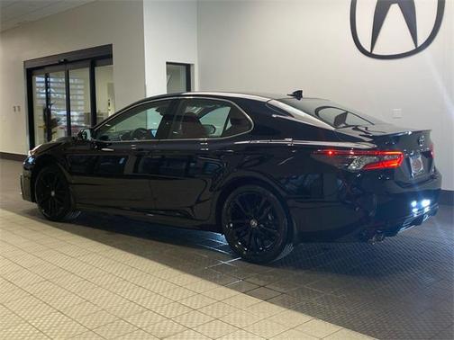 2024 Toyota Camry Hybrid SE