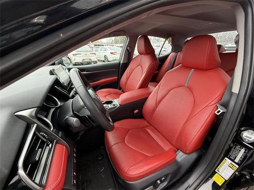 2024 Toyota Camry Hybrid SE