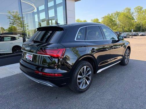 Black Metallic 2021 Audi Q5 45 Premium Plus
