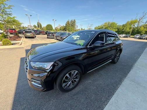 Black Metallic 2021 Audi Q5 45 Premium Plus