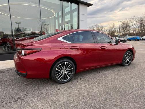 Matador Red Mica 2024 Lexus ES 250 Base