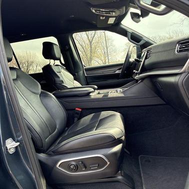 2024 Jeep Wagoneer L Series II 4x4