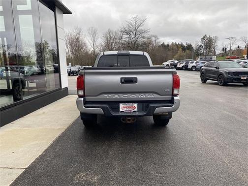 2016 Toyota Tacoma TRD Sport