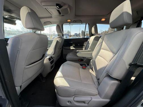 2020 Honda Pilot AWD Elite