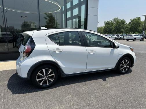 2018 Toyota Prius c Two