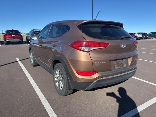 2016 Hyundai TUCSON SE
