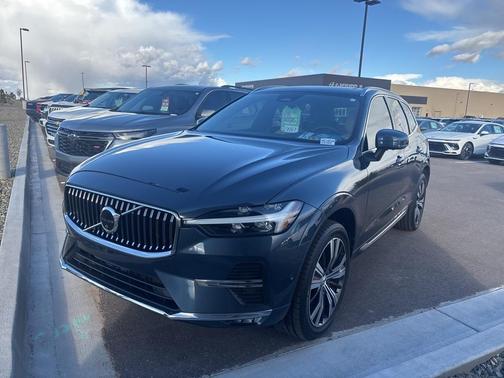 2022 Volvo XC60 B5 Inscription