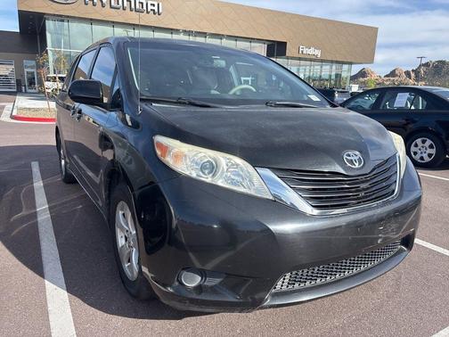 2012 Toyota Sienna LE