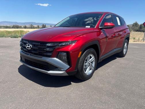 Red 2025 Hyundai TUCSON SE