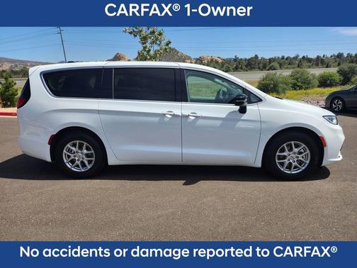 Bright White Clearcoat 2024 Chrysler Pacifica Touring-L