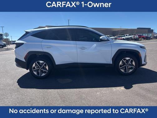 Pearl 2026 Hyundai TUCSON Hybrid SEL Convenience