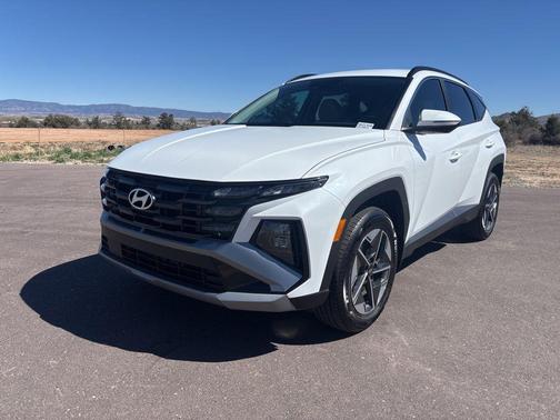 Pearl 2026 Hyundai TUCSON Hybrid SEL Convenience